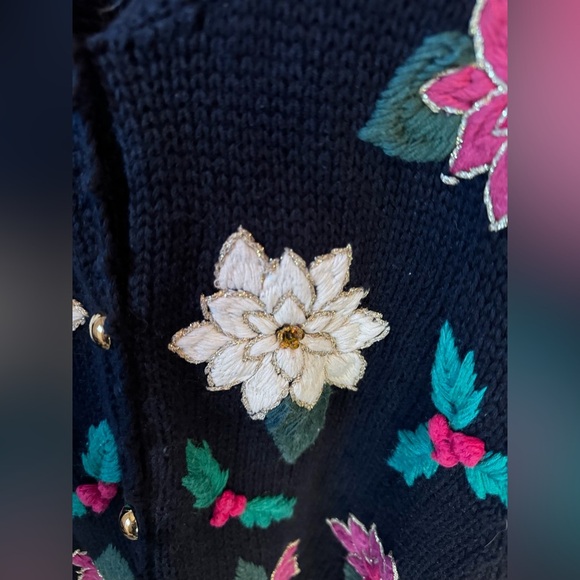 Bechamel Poinsettia & Holly Cardigann Christmas Sweater Size  Large Petite VTG - Picture 5 of 10